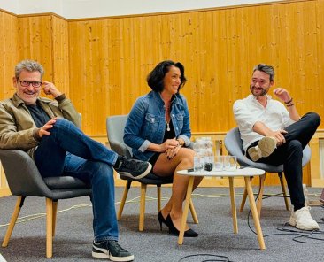 Zábava - Radim Fiala - Eva Čížkovská a Patrik Stoupa - Yellow Pro - Stehelčeves - 4 2025