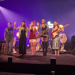 Event - swing s HOT SISTERS 7 2025